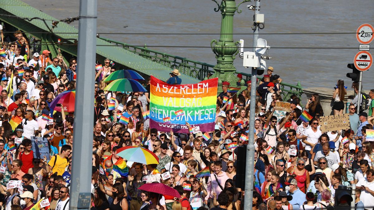 J Lius N Tartj K Az Idei Budapest Pride Felvonul St Mandiner