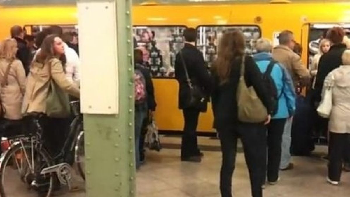 Így használják a metrót a berlini bringások Mandiner