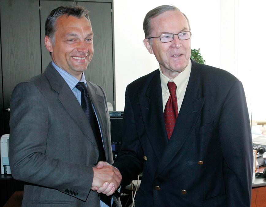 - Magyarország nagy barátja, Wilfried Martens, az EPP korábbi elnöke és Orbán Viktor Brüsszelben 2007-ben. <br> Fotó: MTI / EPA / FRANCOIS WALSCHAERTS