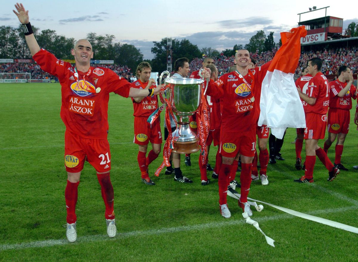 2005-ben ünnepelhetett először bajnoki címet a DVSC. MTI Fotó: Oláh Tibor