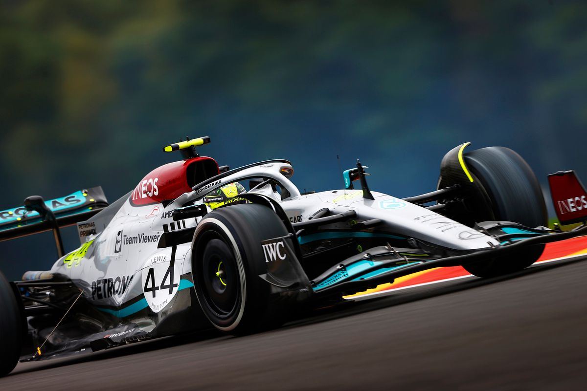 A képen: Lewis Hamilton már a verseny elején kiesett, az Alonsóval való csatája után (Fotó: LAT Images/Mercedes AMG Petronas)