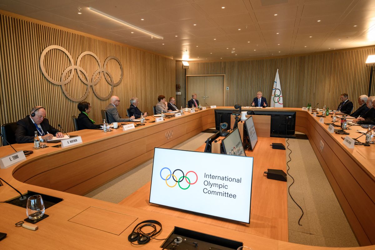 A képen: A NOB végrehajtó bizottsági ülése 2023. március 28-án. Fotó: Fabrice COFFRINI / AFP