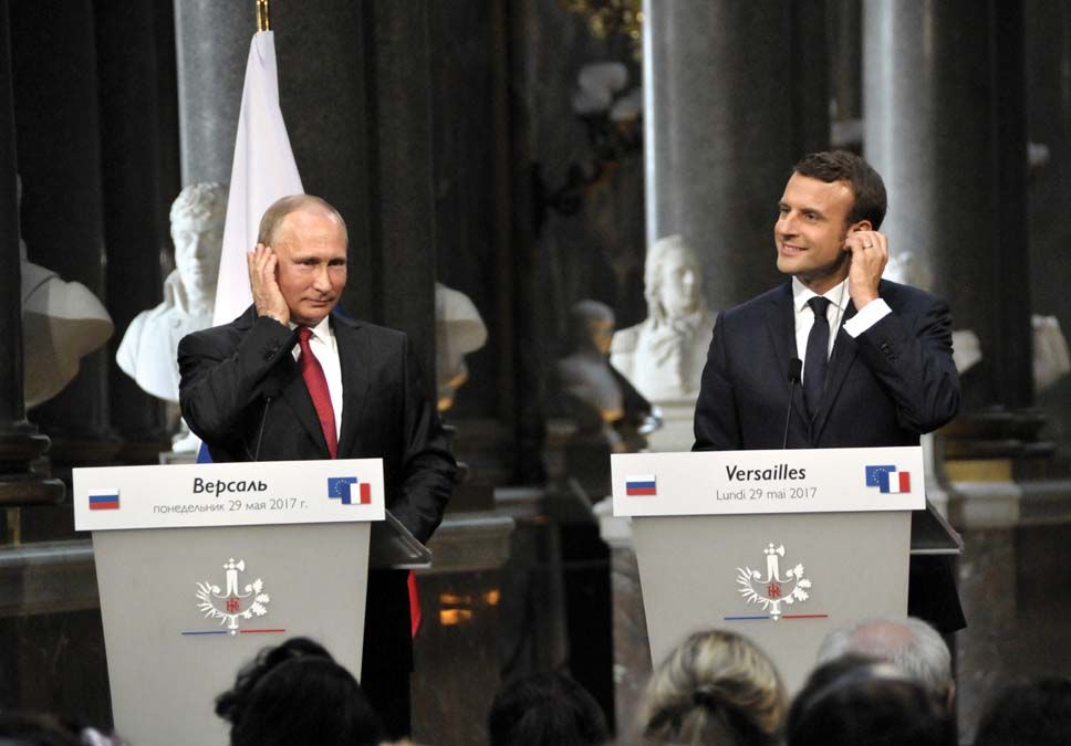 Értik egymást? Emmanuel Macron és Vlagyimir Putyin Versailles-ban 2017-ben. <br> Fotó: Reuters / Alain Apaydin