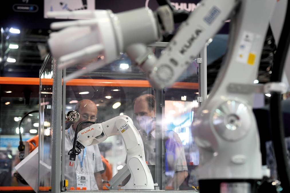 Ipari robotok az Ipar napjai 2018 kiállításon  a fővárosi Hungexpón a megnyitó napján. <br> Fotó: MTI / Kovács Tamás 