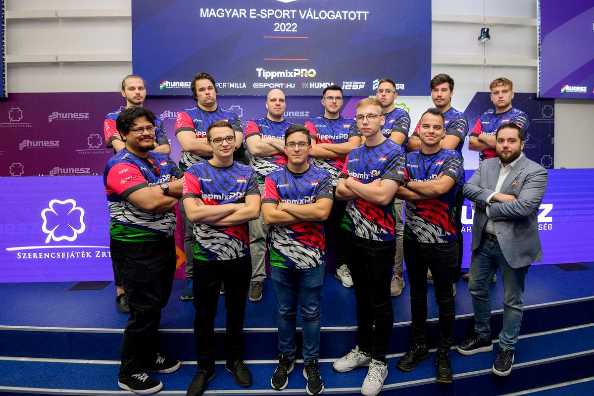A magyar e-sport válogatott gőzerővel készül a világbajnokságra, amelyre decemberben, Balin kerül sor Fotó: Szerencsejáték Zrt.