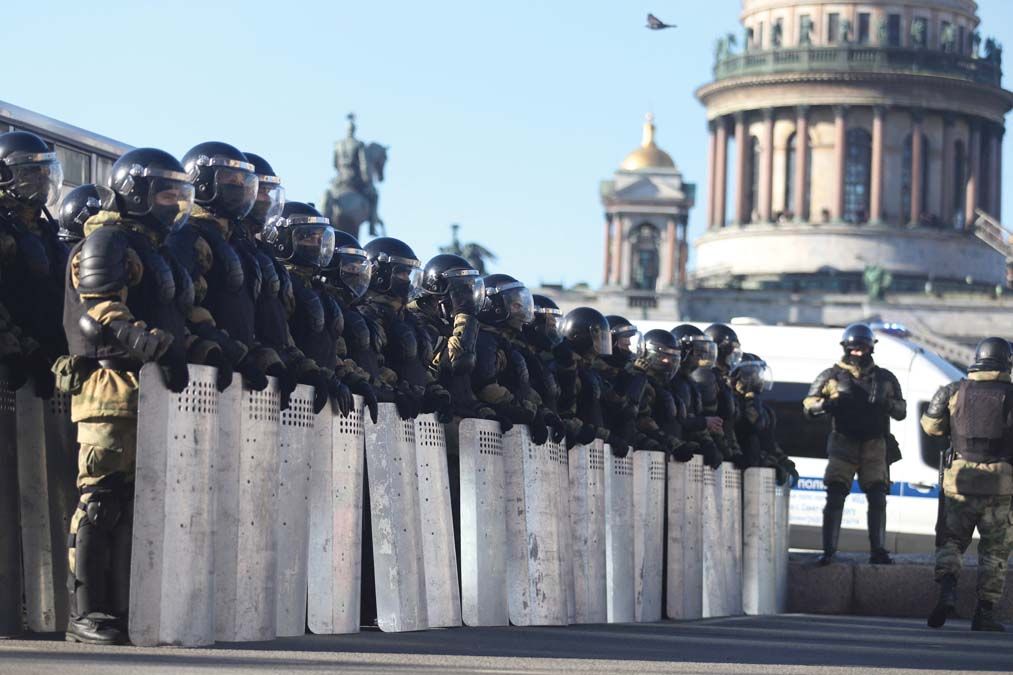 Háborúellenes tüntetésre készülő biztonsági erők Szentpéterváron szeptemberben <br> Fotó: AFP / STRINGER / ANADOLU AGENCY