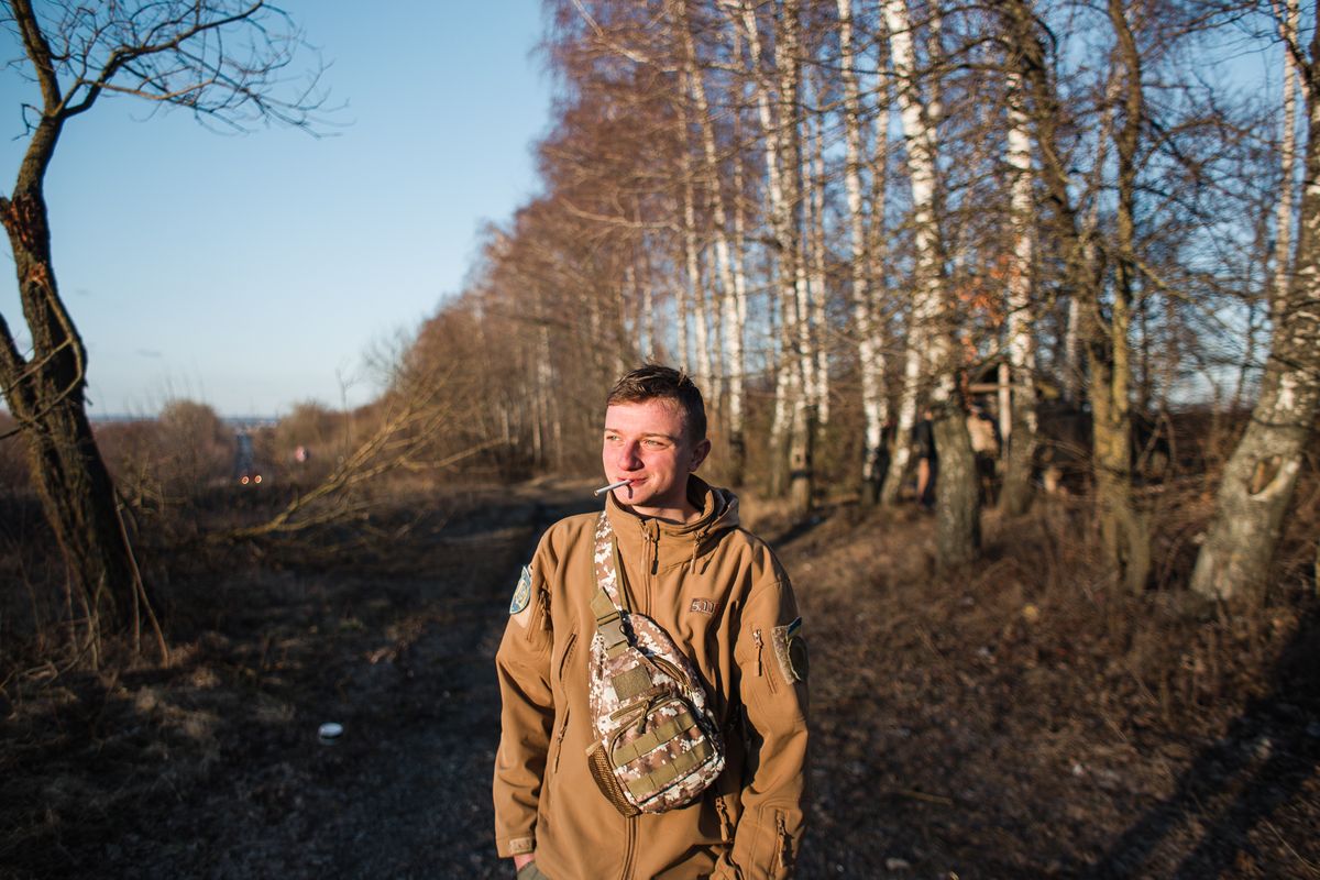 Andrej, történetünk főszereplője Harkivbe tart harcolni. Fotó: Hölvényi Kristóf