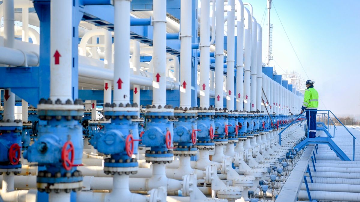 Senkitől nem akarunk egyoldalúan függeni – Tóth Máté energiajogász a gázvitáról a Mandinernek