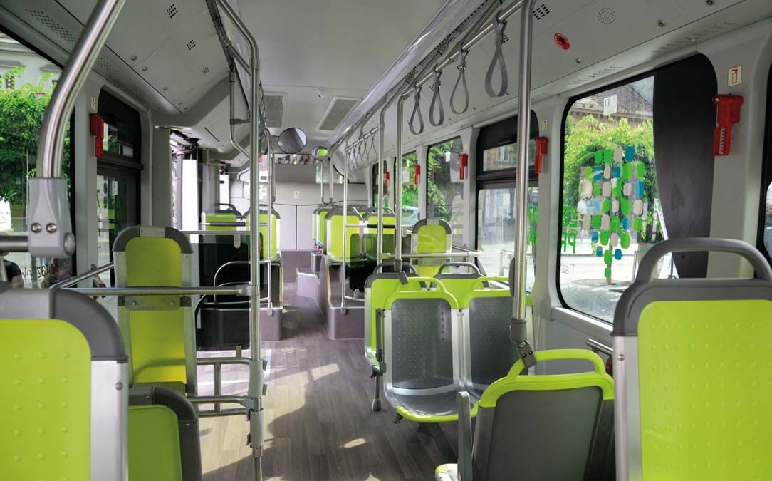 Elektromos autóbusz a Zöld busz demonstrációs mintaprojekt soproni állomásának sajtótájékoztatóján július 16-án. <br> Fotó: MTI / Filep István