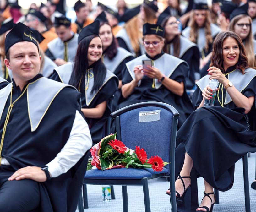 Magyarországon egyre több nő szerez diplomát. <br> Fotó: MTI / MTVA / Oláh Tibor