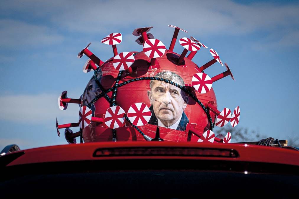 Babiš-vírus: részlet egy 2021. februári tüntetésről. <br> Fotó: AFP / Anadolu Agency / Lukas Kabon