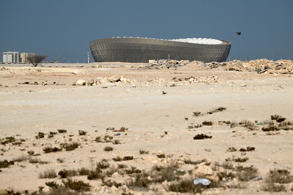 A Luszail-stadion a sivatag felől nézve. Fotó: KIRILL KUDRYAVTSEV / AFP