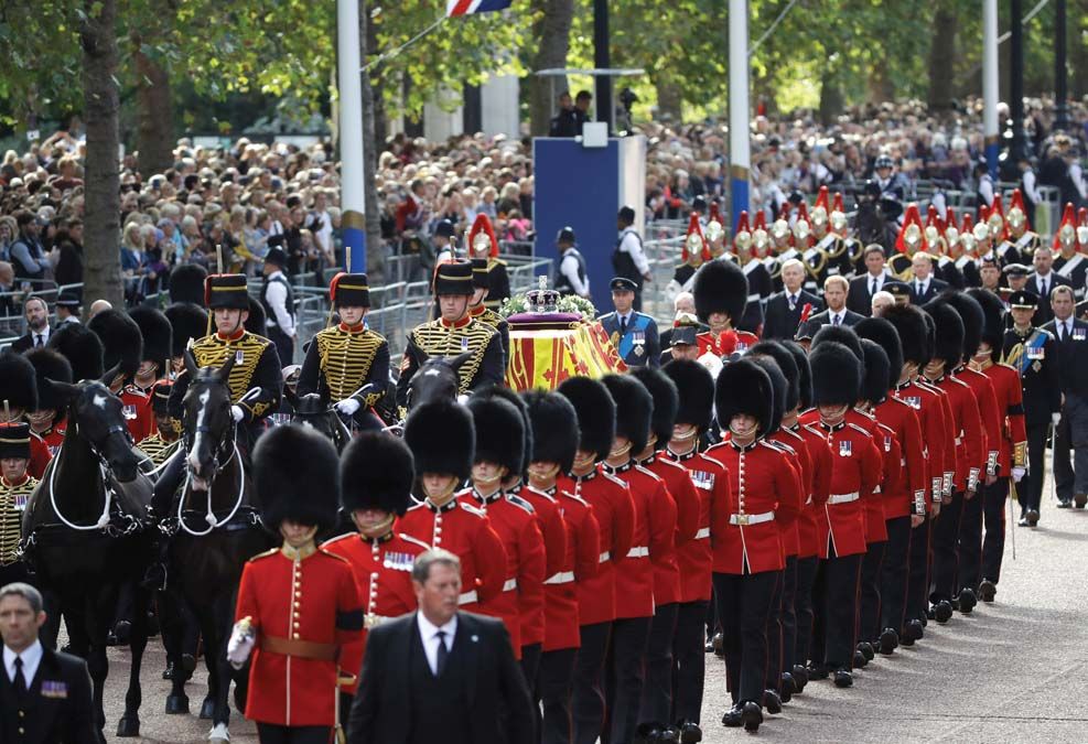 II. Erzsébet brit királynő koporsója szeptember 14-én <br> Fotó: MTI / EPA / Olivier Hosle