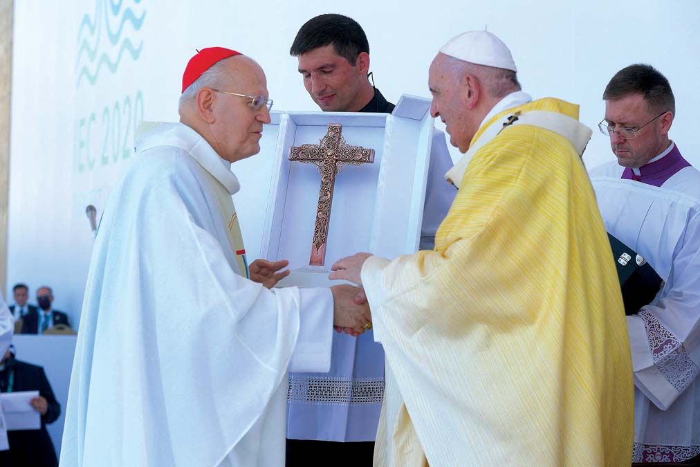 Erdő Péter és Ferenc pápa az 52. Nemzetközi eucharisztikus kongresszuson 2021-ben <br> Fotó: REUTERS / Vatican Media