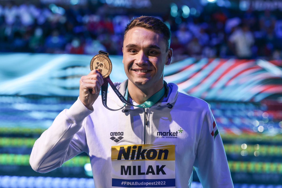 Milák Kristóf világbajnoki aranyérmet nyert 100 méteres pillangóúszásban a hazai rendezésű világbajnokságon a Duna Arénában június 24-én. Fotó: Trenka Attila