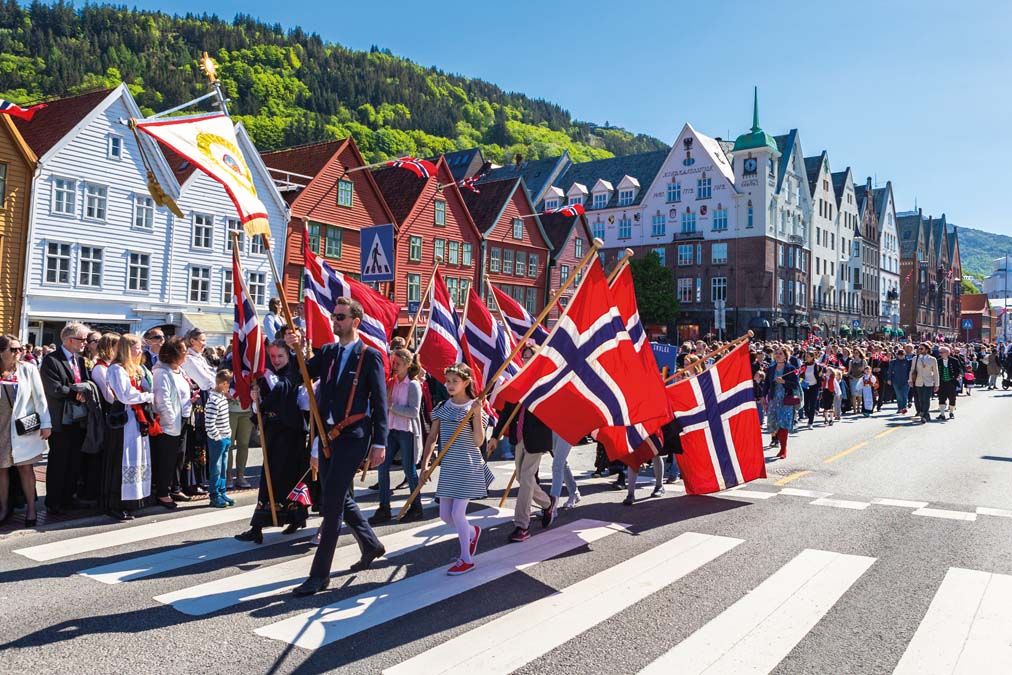 Felvonulás a nemzeti ünnepen. A norvégok kétszer mondtak nemet az EU-ra. <br> Fotó: Shutterstock