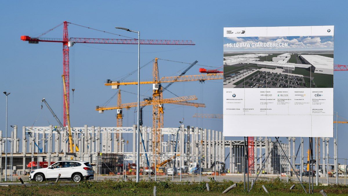 A Debrecenben épülő BMW-gyár 2022. októberben. Fotó: MTI/Czeglédi Zsolt