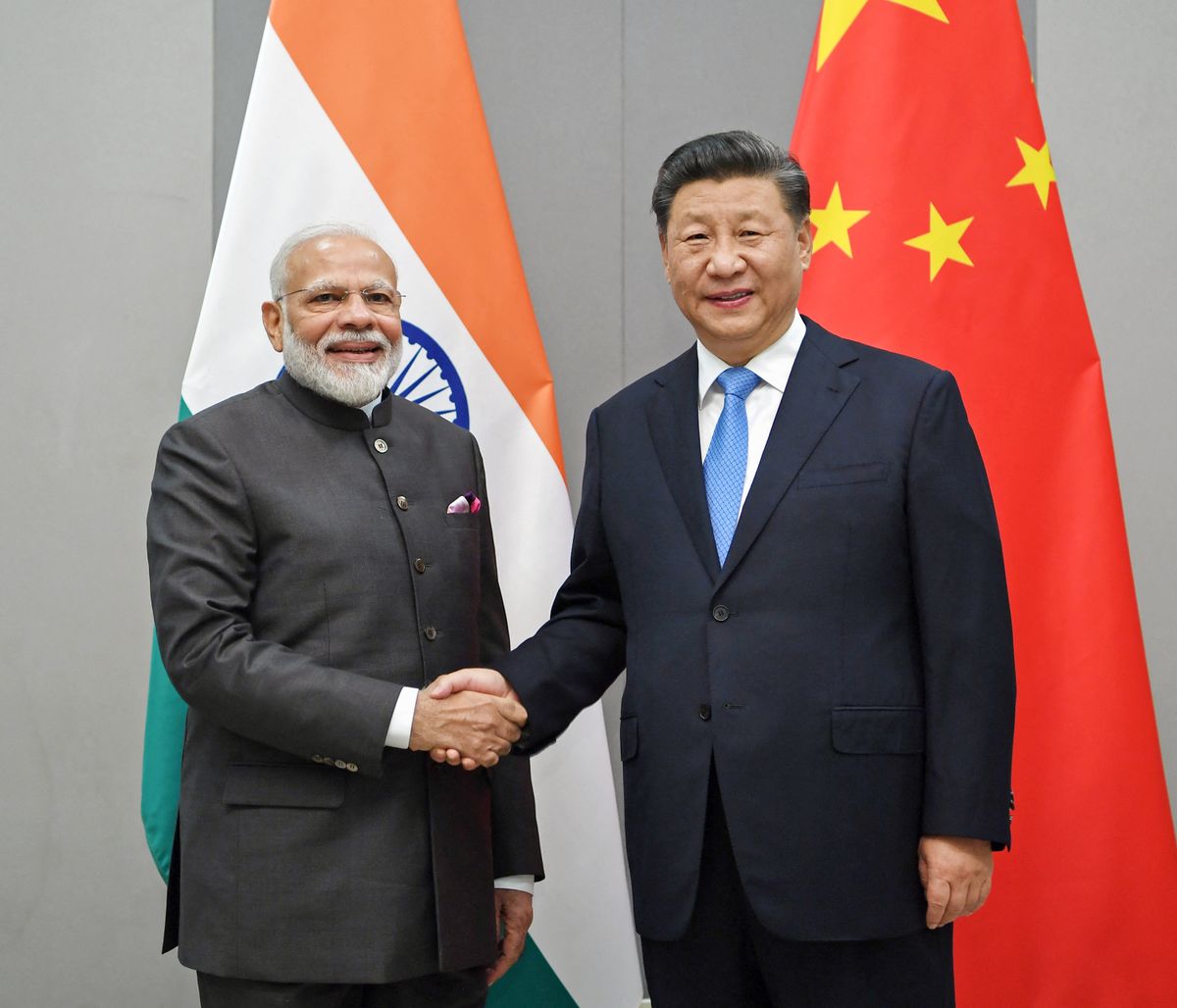 Narendra Modi indiai miniszterelnök és Hszi Csin-ping kínai elnök találkozója a brazil fővárosban, Brasiliában 2019. november 13-án    (forrás: Zhang Ling / Xinhua via AFP