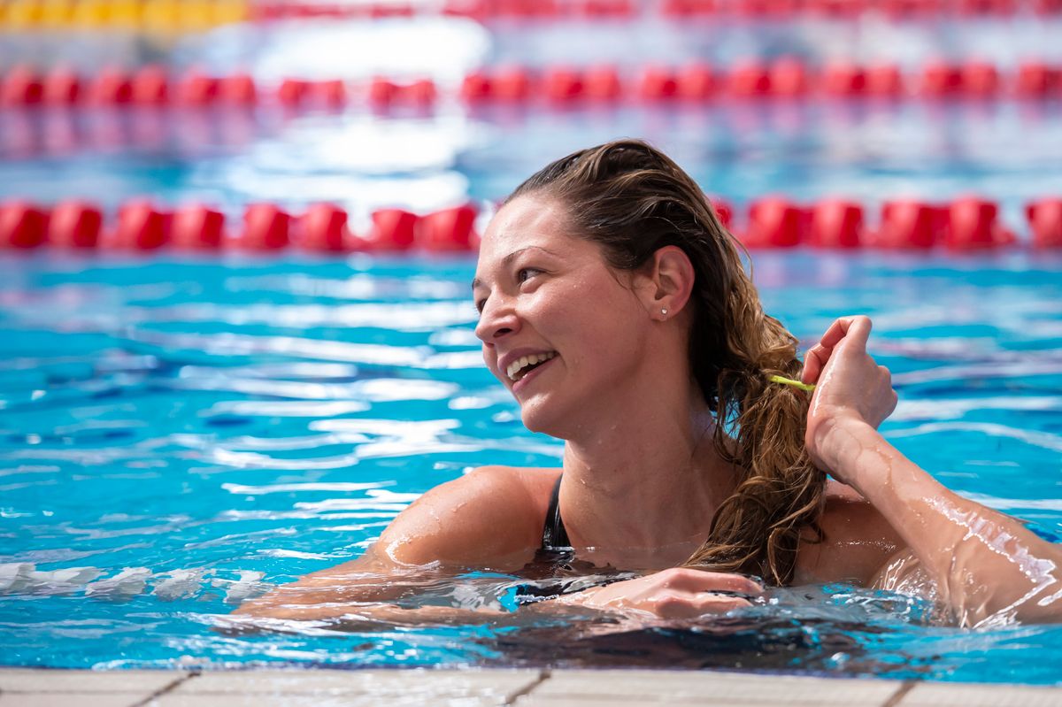 A többszörös világ- és Európa-bajnok uszonyos úszó Senánszky Petra a normál úszásban is kiválóan versenyez. MTI/Komka Péter Archív