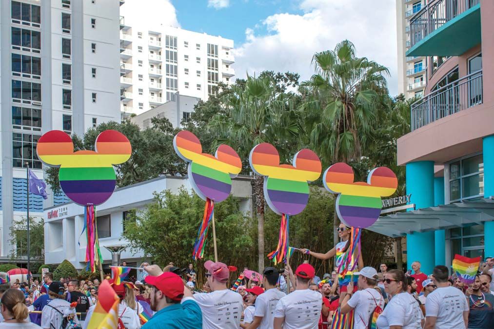 Meleg Disney-dolgozók az orlandói Pride-on <br> Fotó: Shutterstock