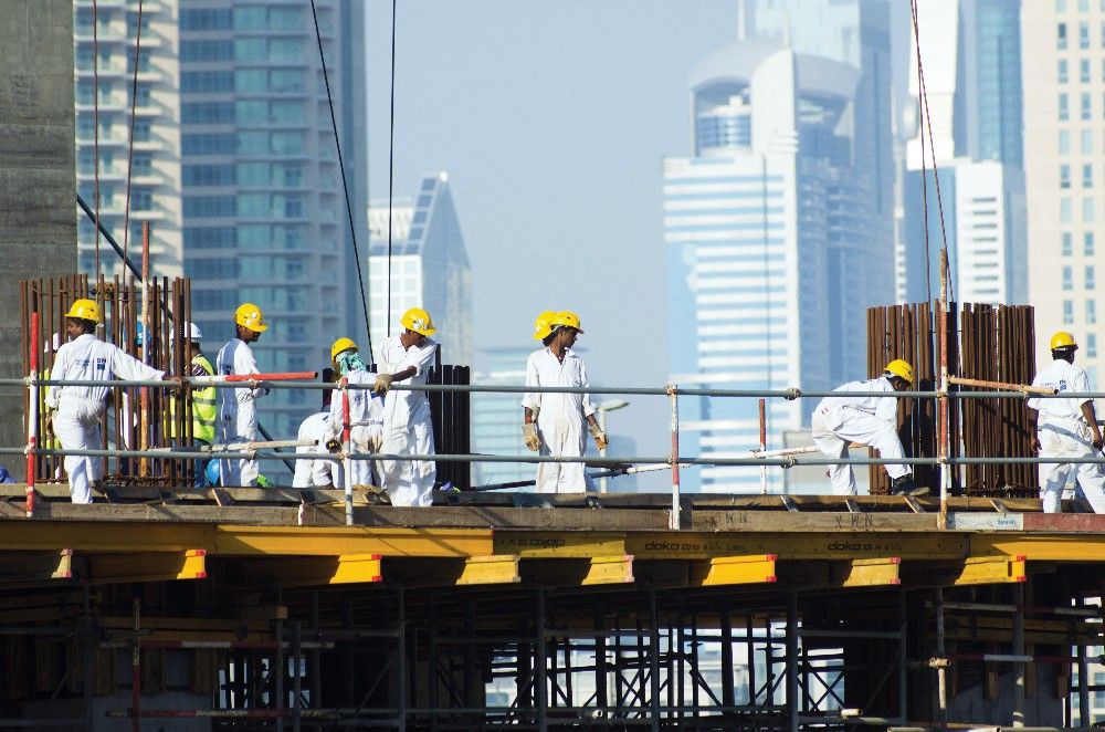 Vendégmunkások Dubaj tornyai között <br> Fotó: Shutterstock
