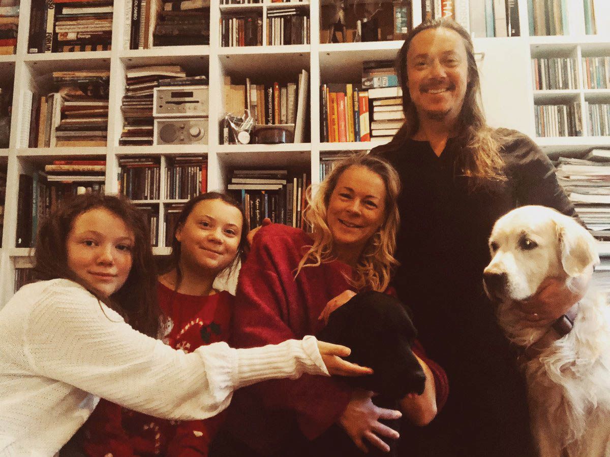 Egy ritka fotó a teljes Thunberg családról.<br>FOTÓ: TWITTER.COM/GRETATHUNBERG