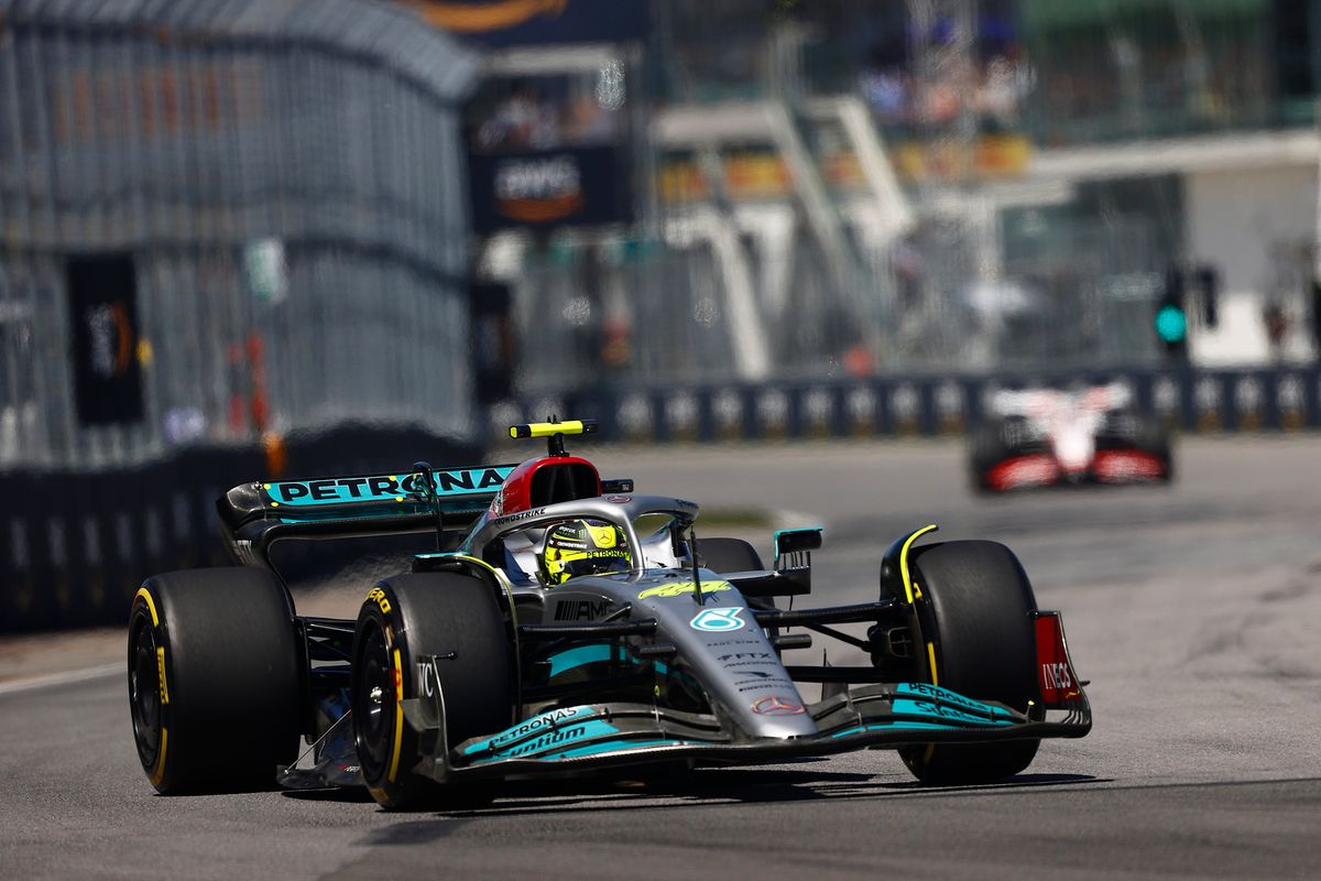Hamilton háta már jobban van, dobogón végzett a hétszeres világbajnok. Fotó: LAT Images/Mercedes AMG Petronas