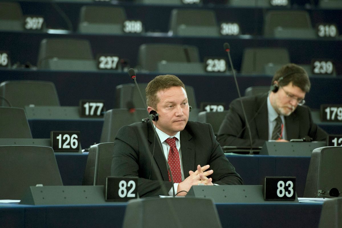 Ujhelyi az Európai Parlament hazánkról folytatott vitája előtt Strasbourgban, 2015-ben (Fotó:Koszticsák Szilárd)