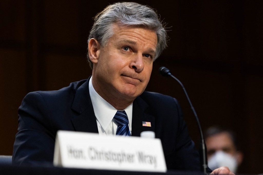 A képen: Christopher Wray, az FBI igazgatója, aki személyesen és a testület nevében is bocsánatot kért az amerikai tornásznőktől. Fotó: Graeme Jennings / POOL / AFP