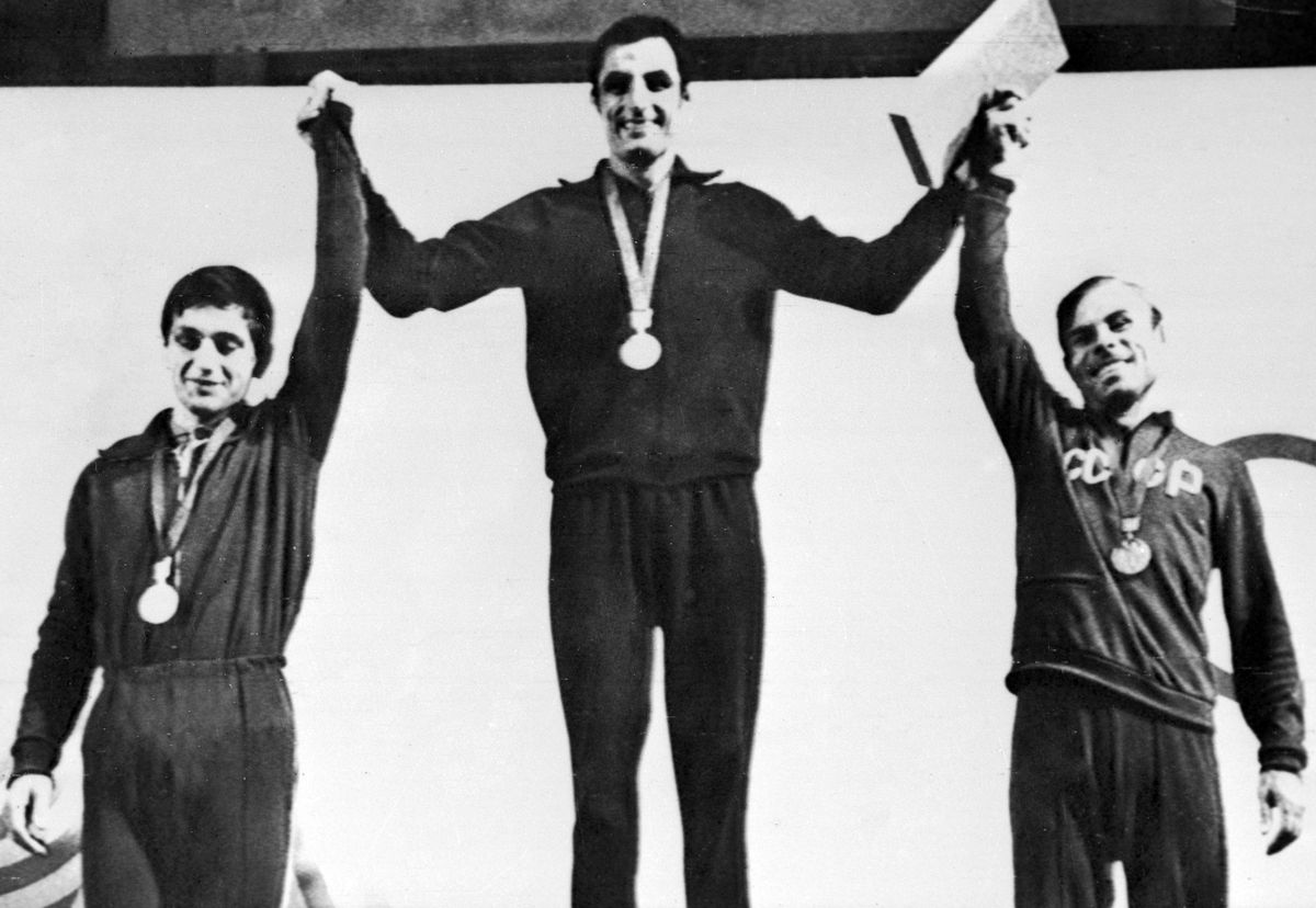 A legemlékezetesebb diadal: a dobogó tetején az 1968-as mexikói olimpián! Fotó: MTI/UPI - archív