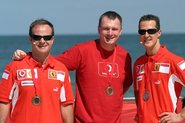 A képen: (B) Rubens Barrichello, Szujó Zoltán, Michael Schumacher. Fotó: Szujó Zoltán sajátja.
