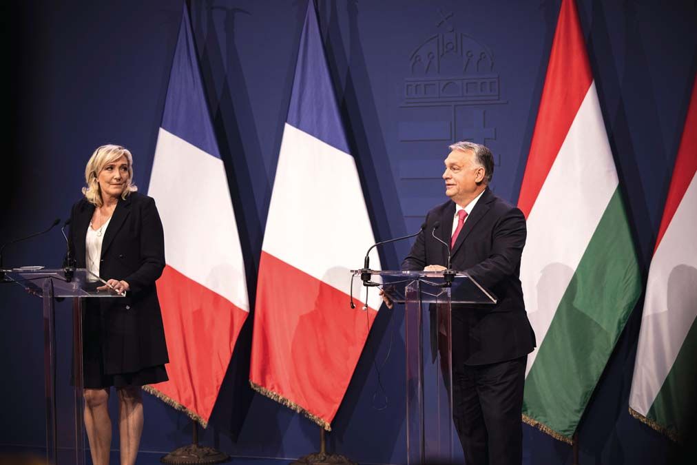 Marine Le Pen és Orbán Viktor október 26-án találkozott a Karmelita kolostorban, megbeszéléseikről sajtótájékoztatón számoltak be. <br> Fotó: MTI / Fischer Zoltán 