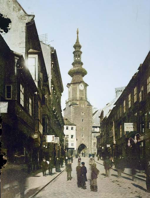 A pozsonyi Mihály-kapu 1903-ban.<br>Fotó: Fortepan