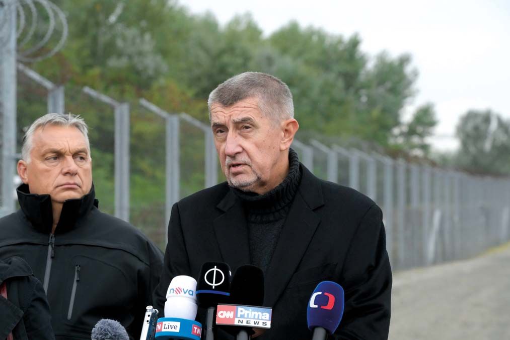 Illegális bevándorlás – Orbán Viktor és Andrej Babiš látogatása a magyar–szerb határnál. <br> Fotó: MTI / Koszticsák Szilárd