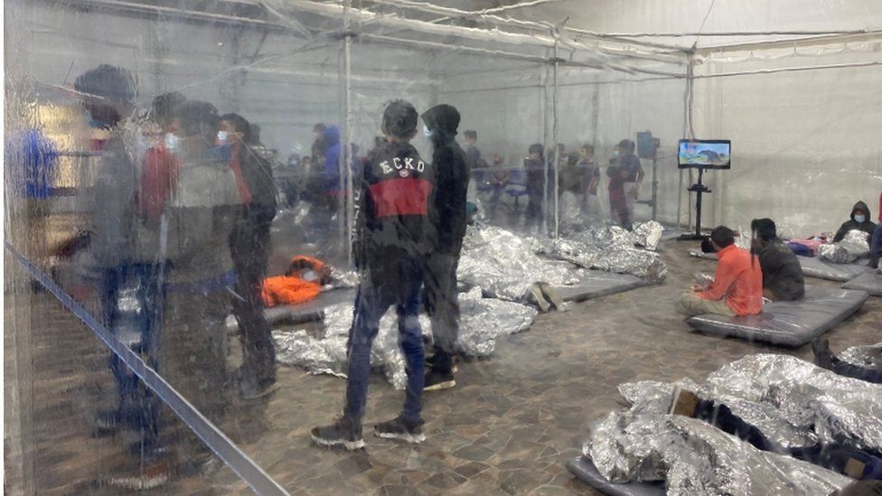 A CBP márciusban készített képei a Donnaban található táborról.
