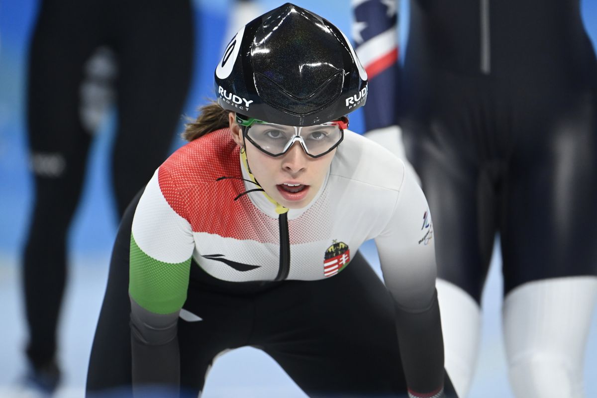 Jászapáti Petra elődöntőbe jutott a rövid pályás gyorskorcsolyázók 1500 méteres versenyén a pekingi téli olimpián. MTI/Kovács Tamás