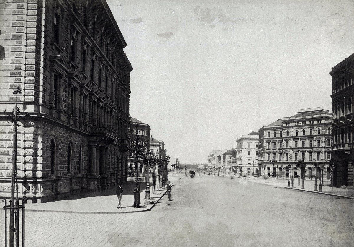Az Andrássy út 1878-ban (Fortepan / Budapest Főváros Levéltára / Klösz György fényképei)