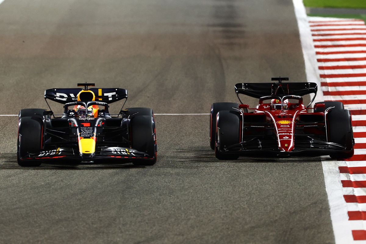 A képen: Verstappen vs Leclerc (Fotó: Mark Thompson / Getty Images / Red Bull Content Pool)