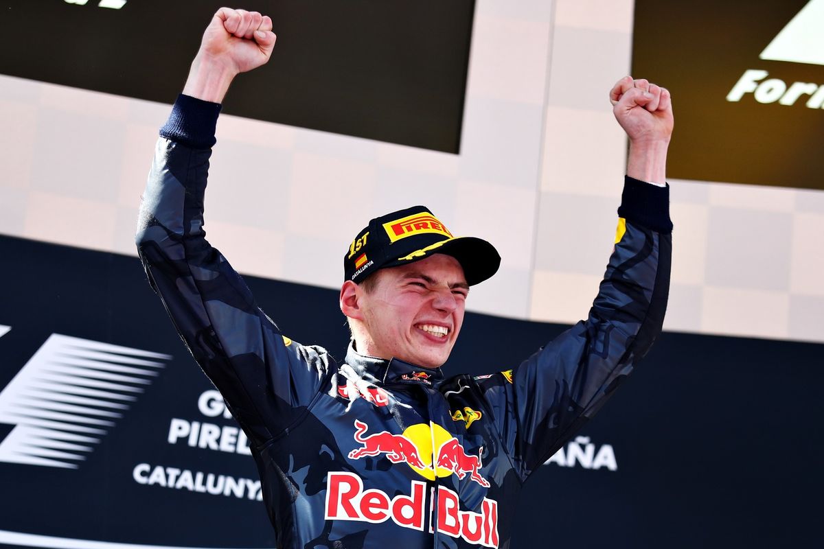 Max Verstappen első F1-es győzelmét ünnepli 2016-ban a Spanyol Nagydíjon. Fotó: Clive Mason/Getty Images / Red Bull Content Pool