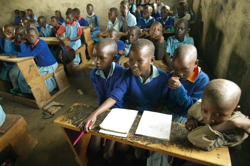 Iskolába jutott gyerekek Kenyában. <br> Fotó: Shutterstock