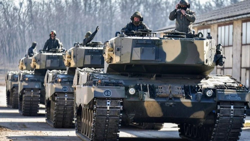 Az MH 25. Klapka György Lövészdandár Leopard 2A4HU vezetési gyakorlatot tart december 5-8. között a szomódi „B” gyakorlótéren (Fotó: Facebook)