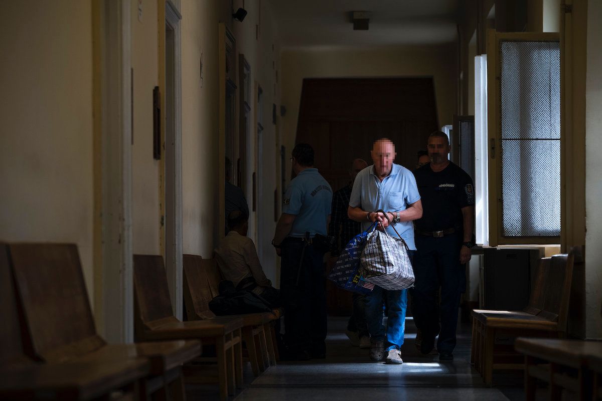 Az ukrán kapitány a letartóztatásáról szóló döntés előtt a bíróságon, 2019  július 31-én. Fotó: MTI/Mónus Márton