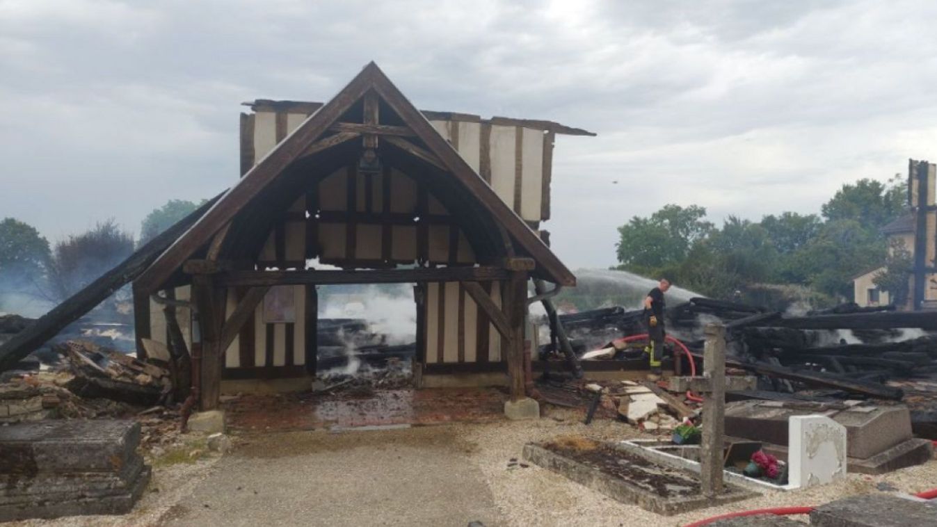 Porig égett a franciaországi Drosnay településen található templom.