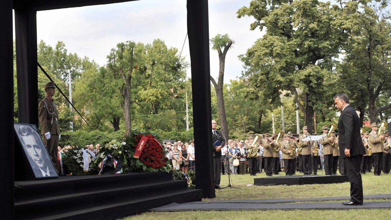 Orbán Viktor Horn Gyula temetésén