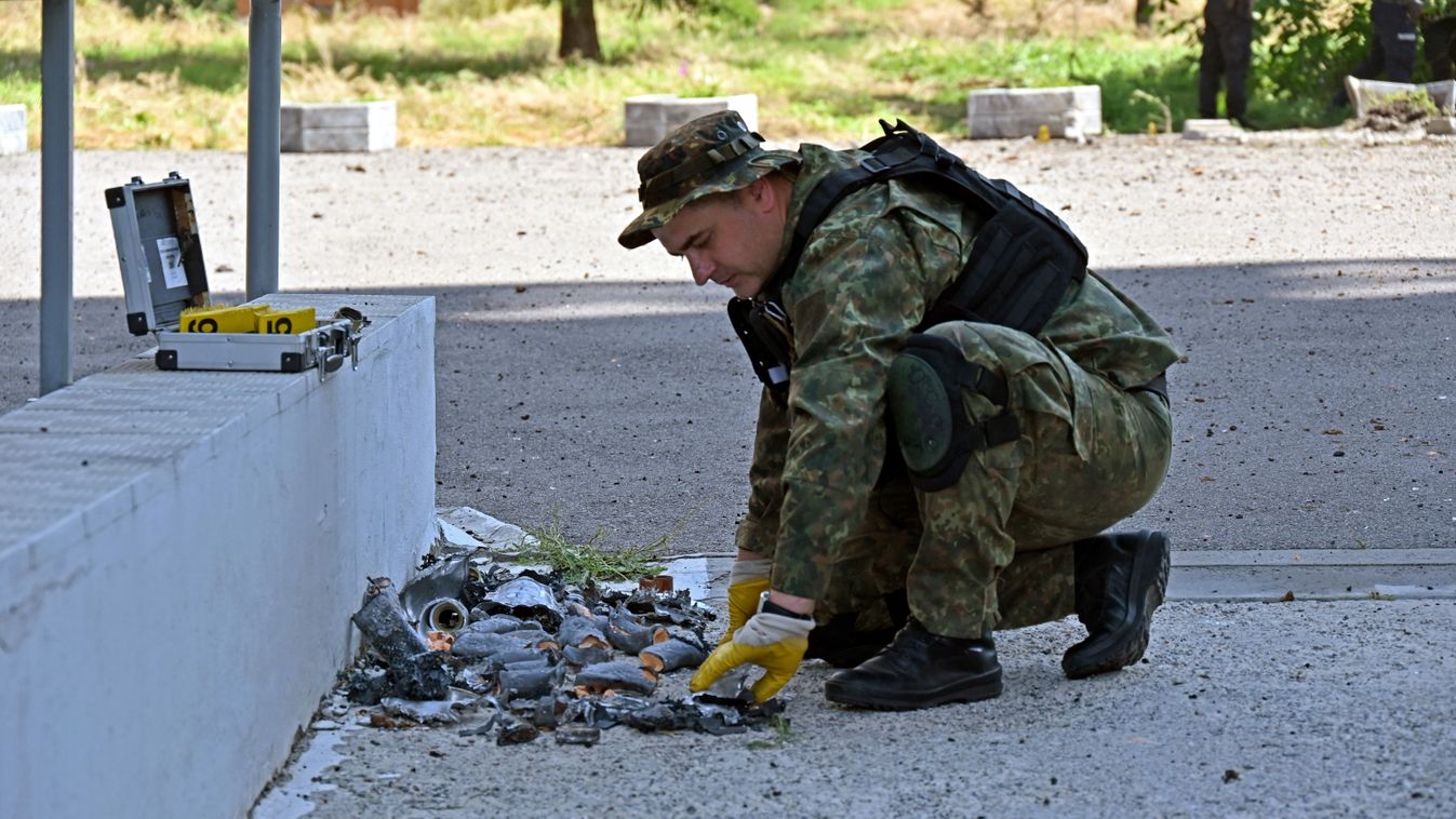 kazettás bomba