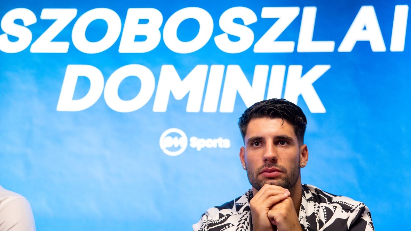 Szoboszlai Dominik labdarúgó az EM Sports menedzserirodájában tartott sajtótájékoztatón 2023. július 4-én. A magyar labdarúgó-válogatott csapatkapitánya az RB Leipzigtől a Liverpool FC-hez igazolt.