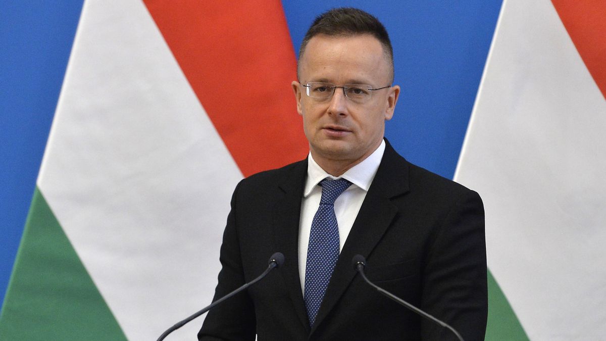 Szijjártó: „Mostantól semmilyen kritikát nem fogadunk el az USA-tól!”