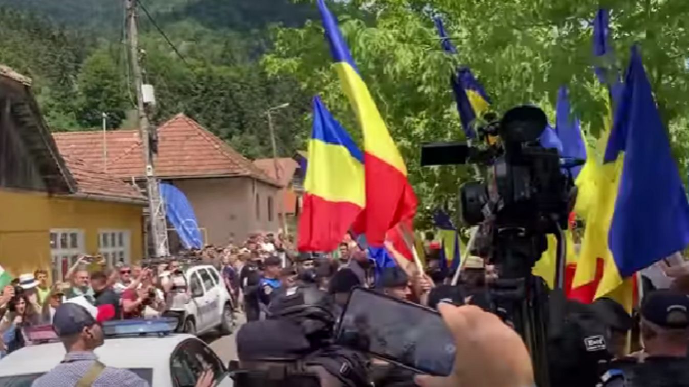 Román nacionalisták balhéztak Orbán Viktor tusványosi beszédét követően.