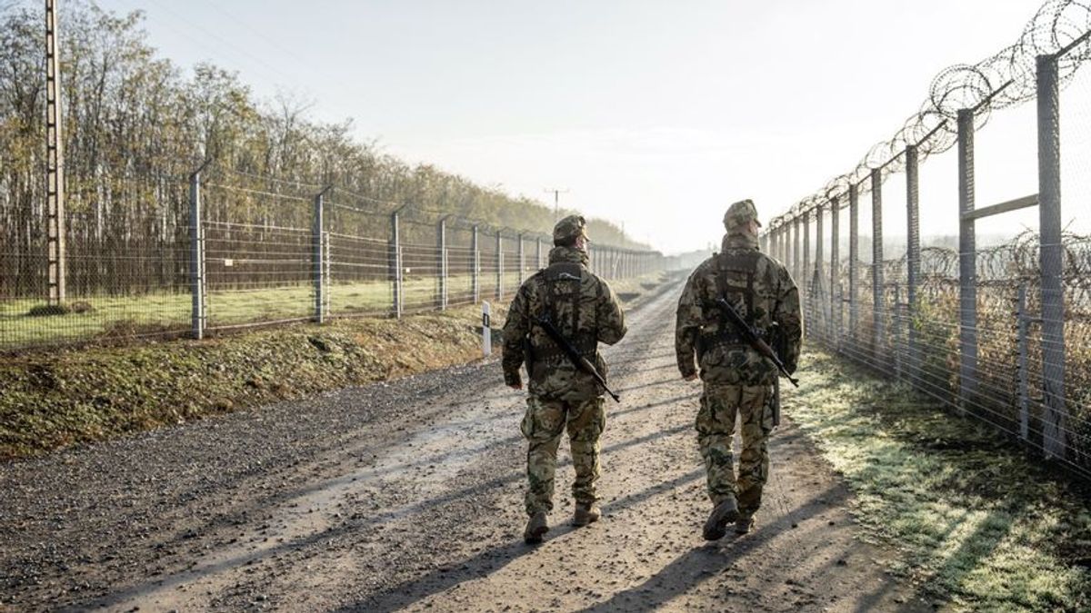 Migránsválságról ír, de a magyar kerítést kritizálja a francia lap