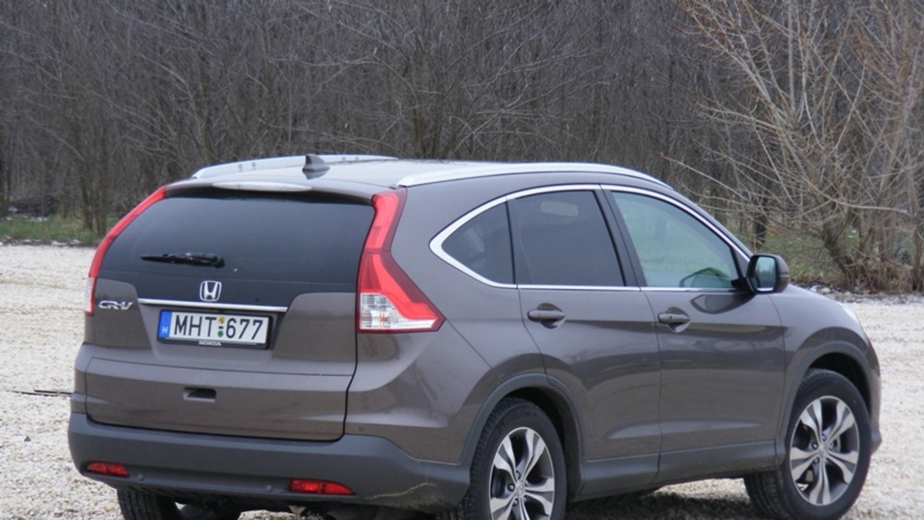 Honda CR-V 2,0: tud, ha akar